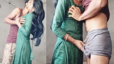 Hindi Desi Bf Oral Sex with the Girlfriend of Marwari