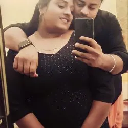 Sultry girl Xxx Mms fucks pussy