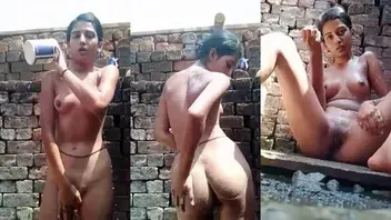Village Maal’s Desibf Nude Self-shot
